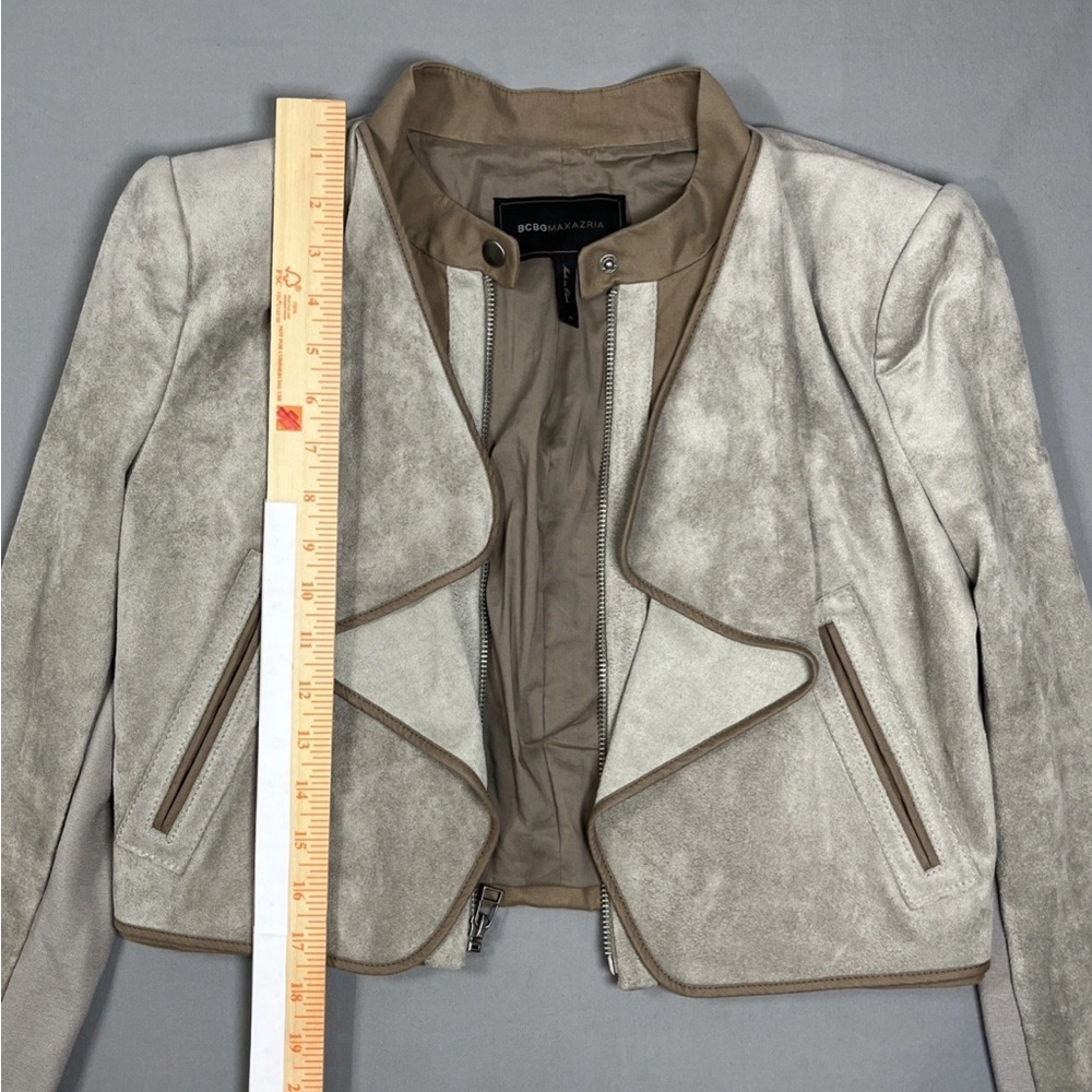 BCBG Maxazria Long Sleeve Sloan Faux Suede Cropped Moto Jacket Gray Tan Medium - Picture 16 of 16